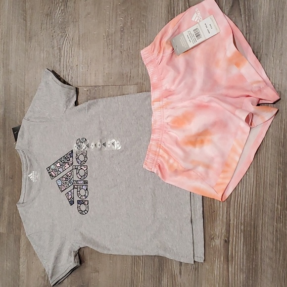 Adidas Shorts & T-Shirt Matching Set Size Small 7/8